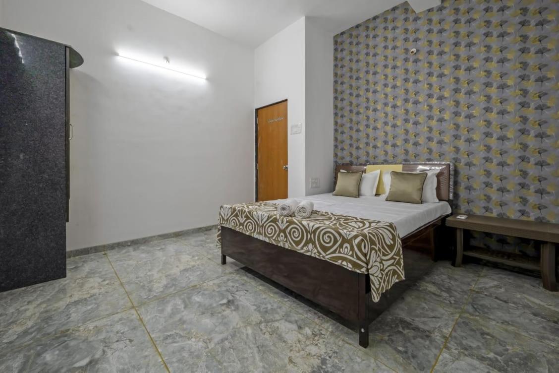 Fun Square Villa Лонавла Екстер'єр фото