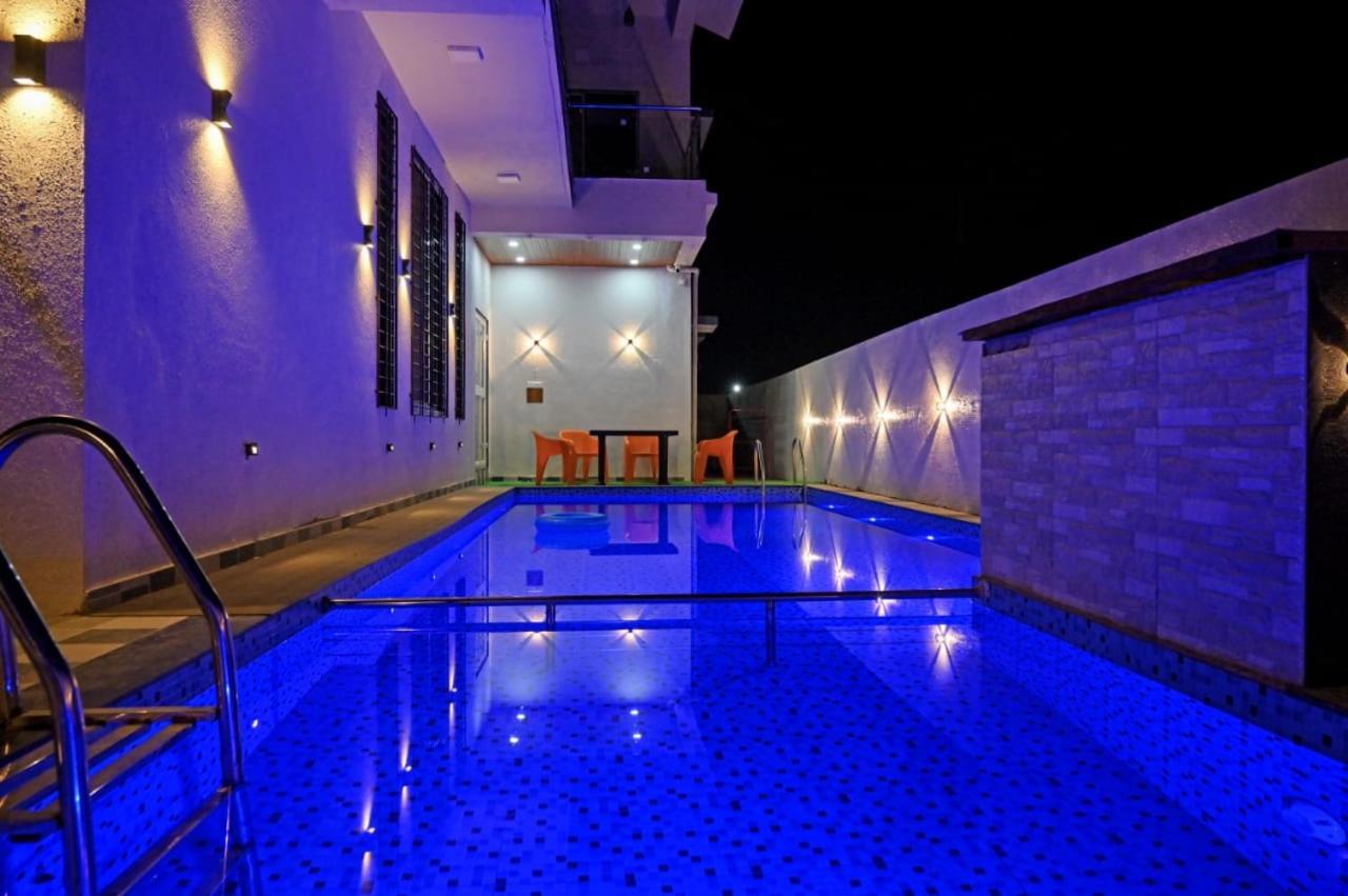 Fun Square Villa Лонавла Екстер'єр фото